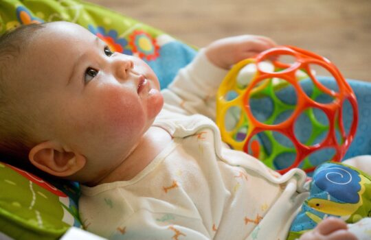 私だけ？親失格？「育児が楽しくない」を科学的に解明