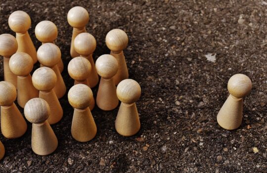 「いじめ撲滅」は無理？科学的に解剖してみる