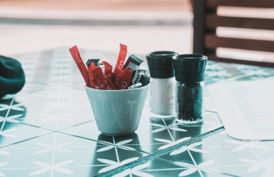 【実践】人工甘味料の飲み物はダイエットに有効？置き換え例を紹介