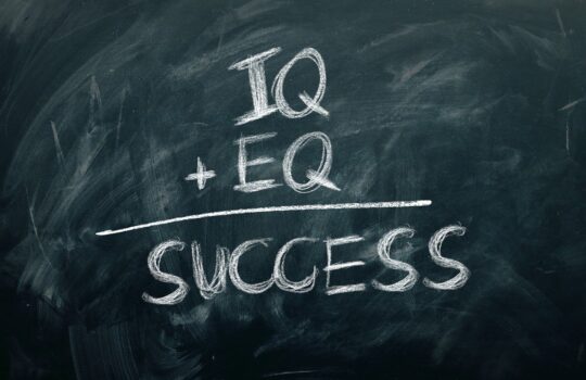EQとは？人間関係だけでなく学業成績にも影響！？