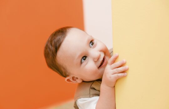 厳しく禁止は逆効果！子どものしつけは「怒る」のではなく「叱る」