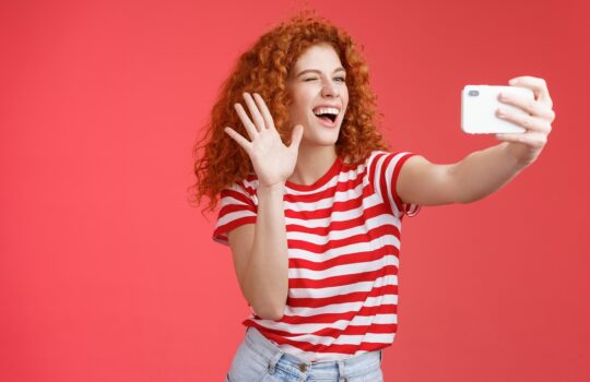 SNSでメンタルを病む人へ！「メディアの投稿は加工済み」と知っておくとメンタルヘルスにいい？